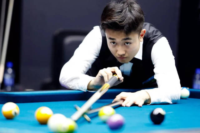 並盛讚他為 並盛讚他為